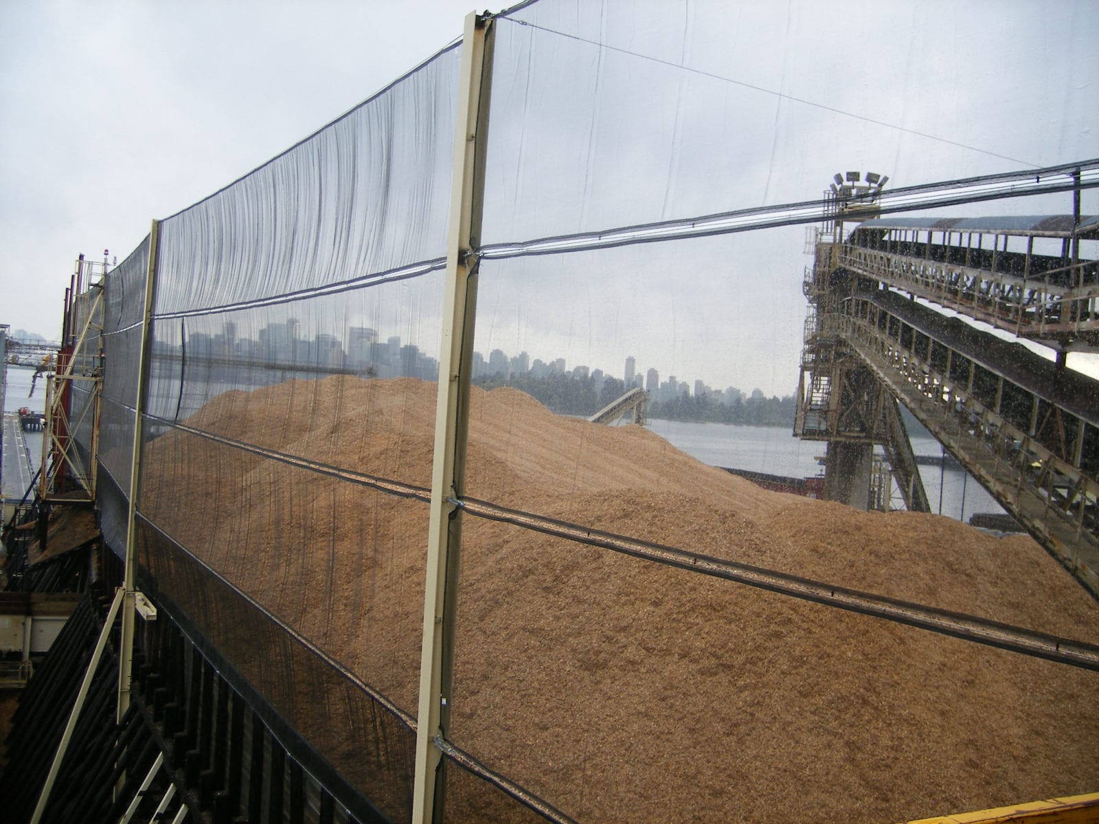 Dust control for wood chips